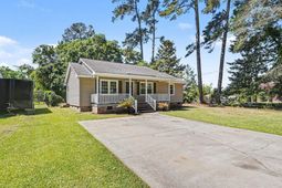 1305 Barker St. photo 4