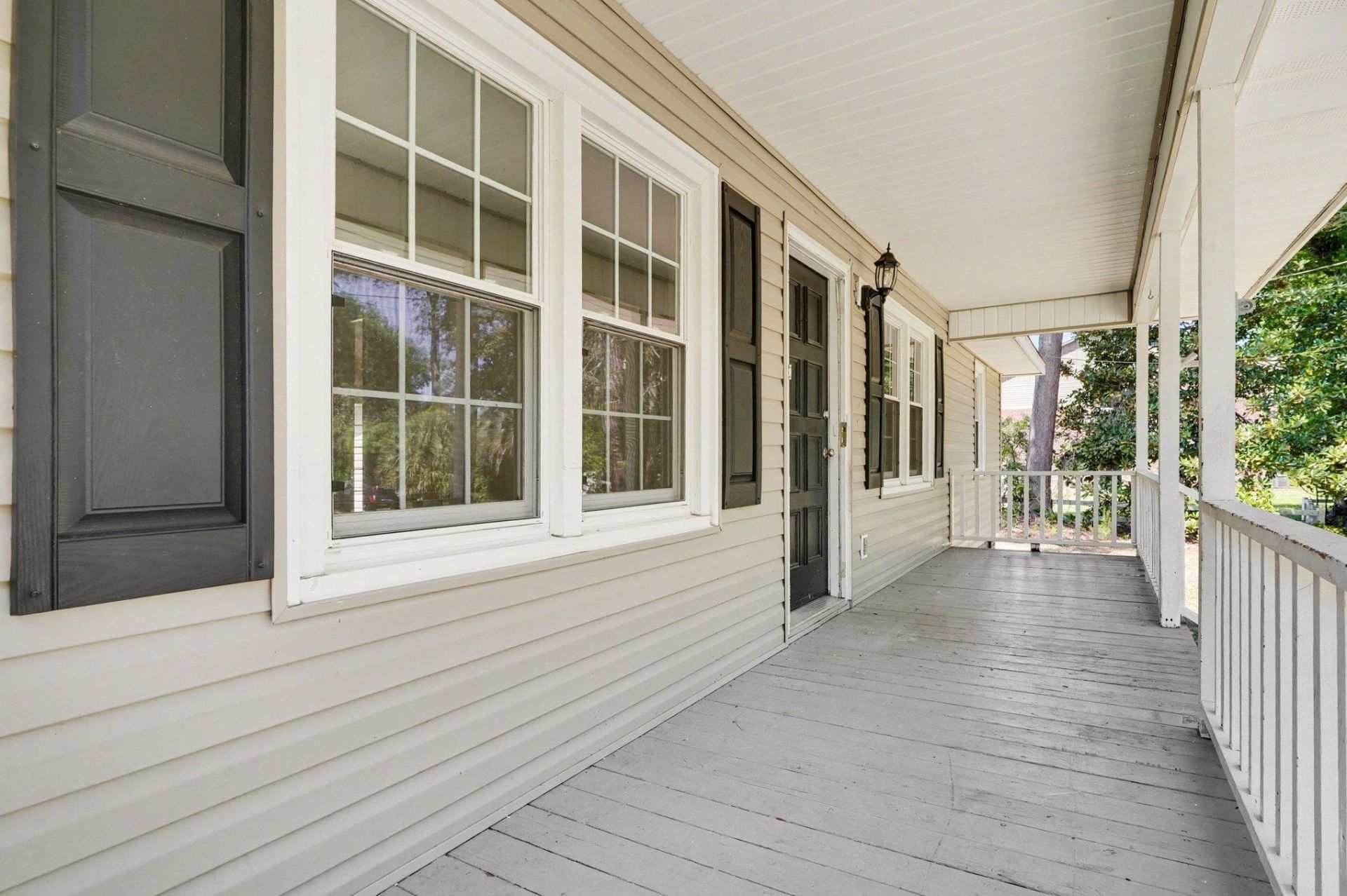 1305 Barker St. Photo 5