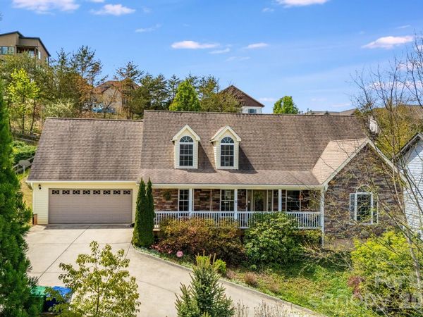 17 Moss Pink Place, Asheville, NC 28806