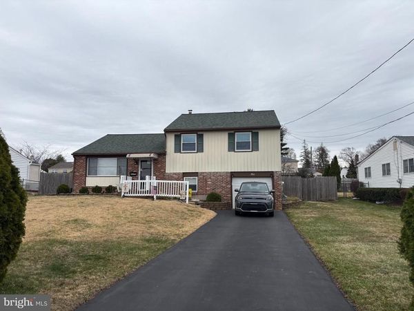 361 VALLEY ROAD , WARMINSTER, PA 18974