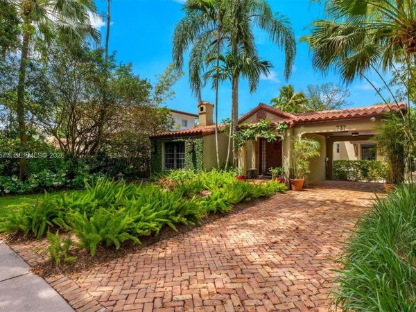 737 Majorca Ave, Coral Gables, FL 33134