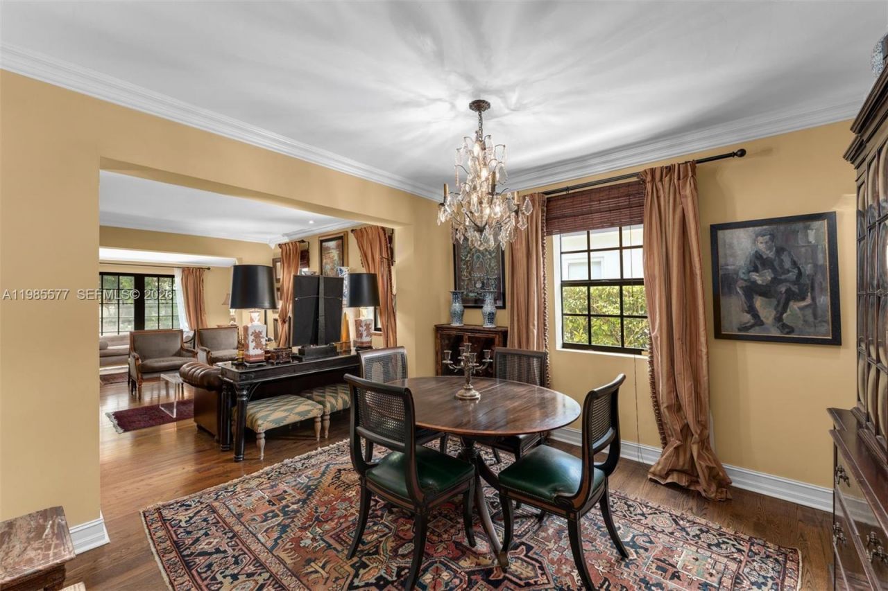 737 Majorca Ave, Coral Gables, FL 33134 Photo