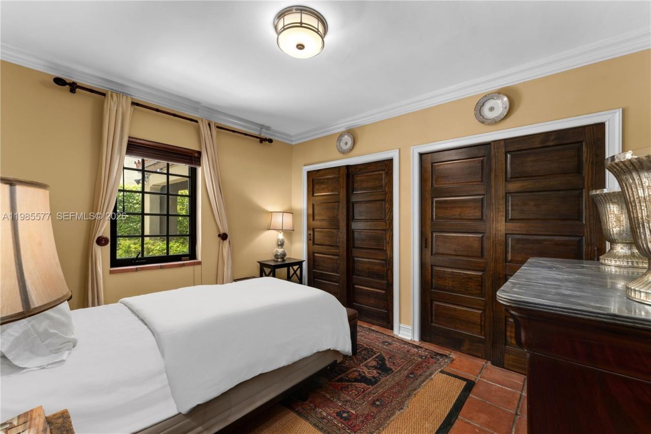 737 Majorca Ave, Coral Gables, FL 33134 Photo