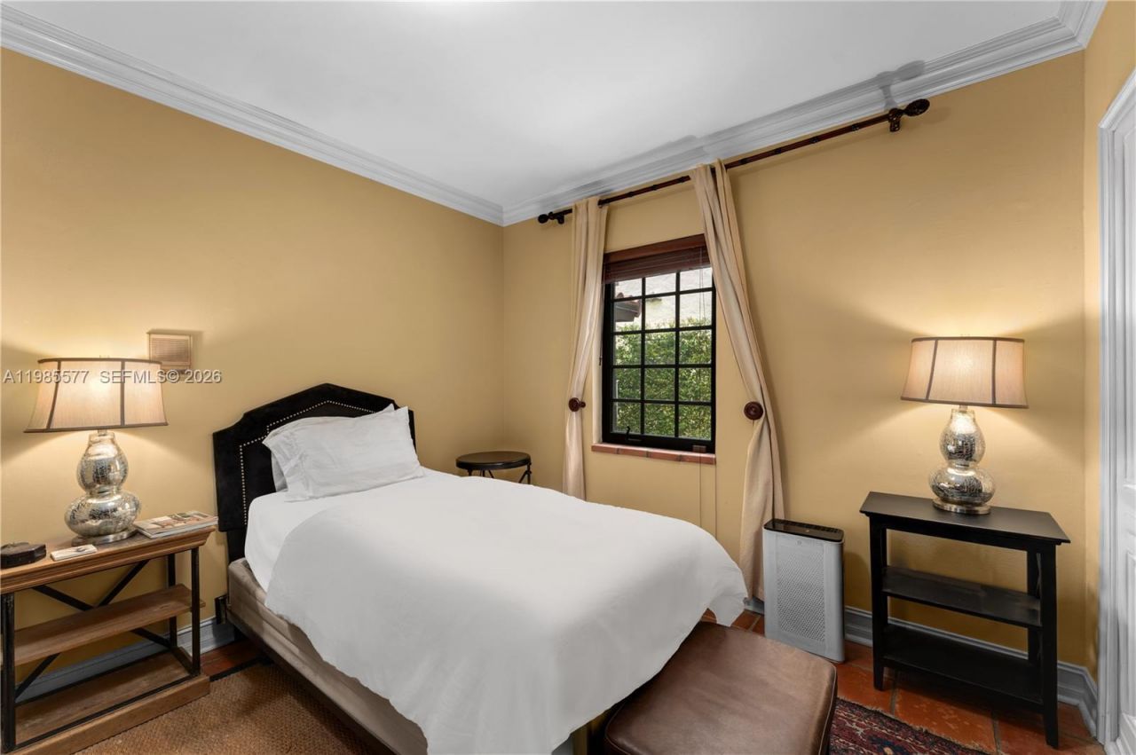 737 Majorca Ave, Coral Gables, FL 33134 Photo