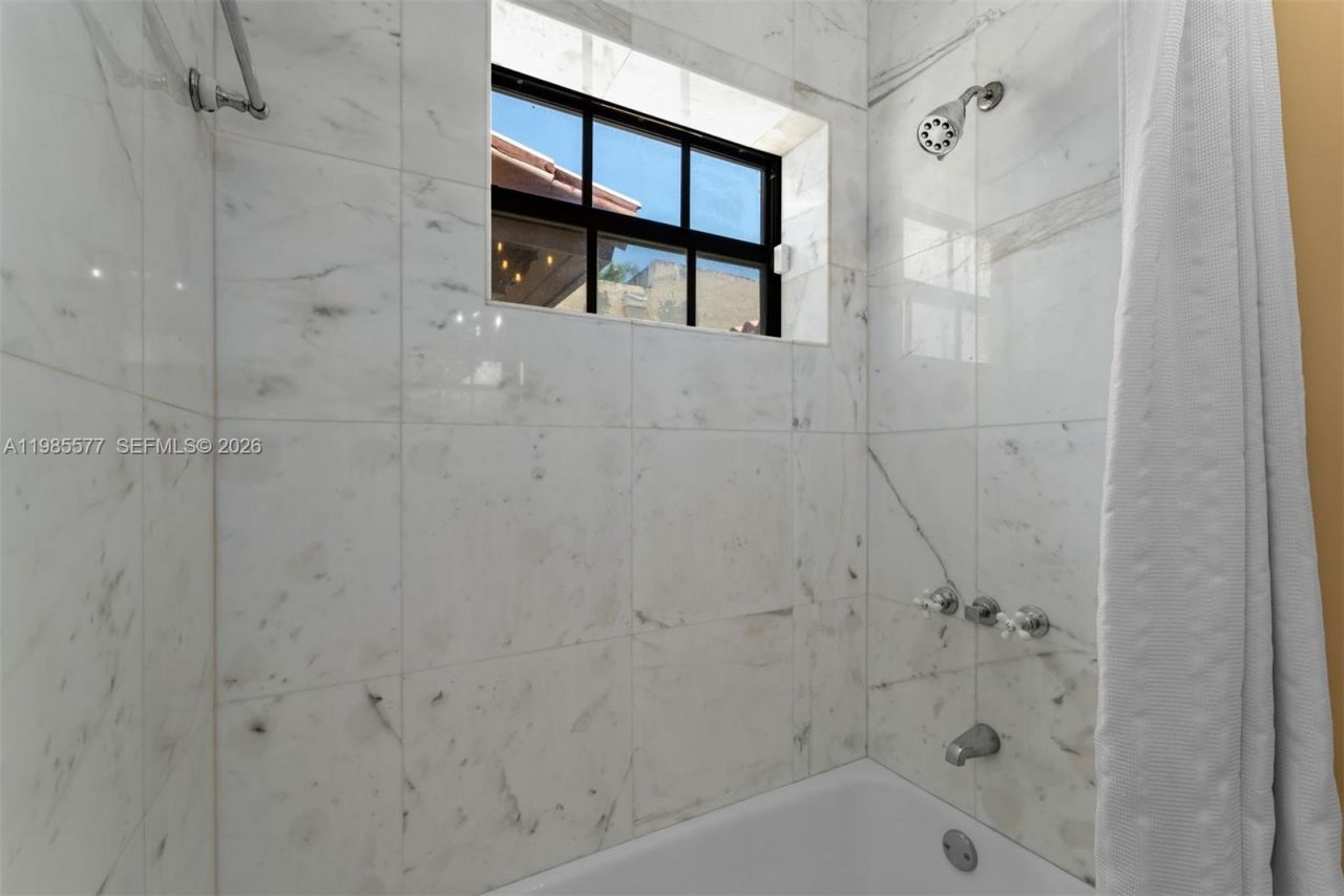 737 Majorca Ave, Coral Gables, FL 33134 Photo