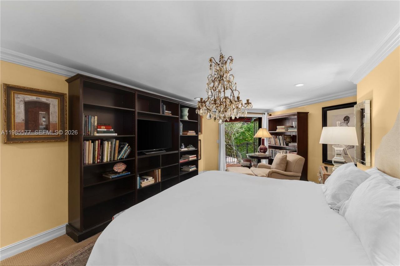 737 Majorca Ave, Coral Gables, FL 33134 Photo