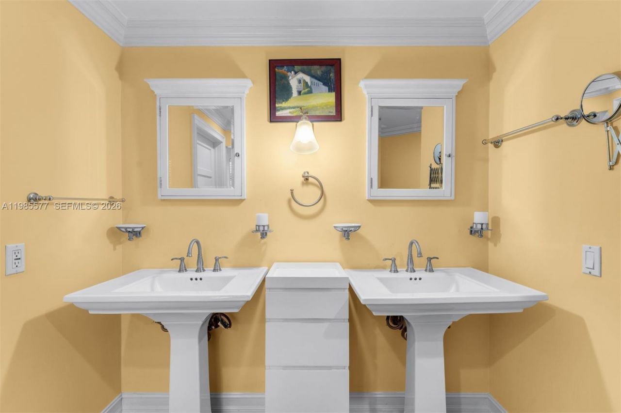 737 Majorca Ave, Coral Gables, FL 33134 Photo