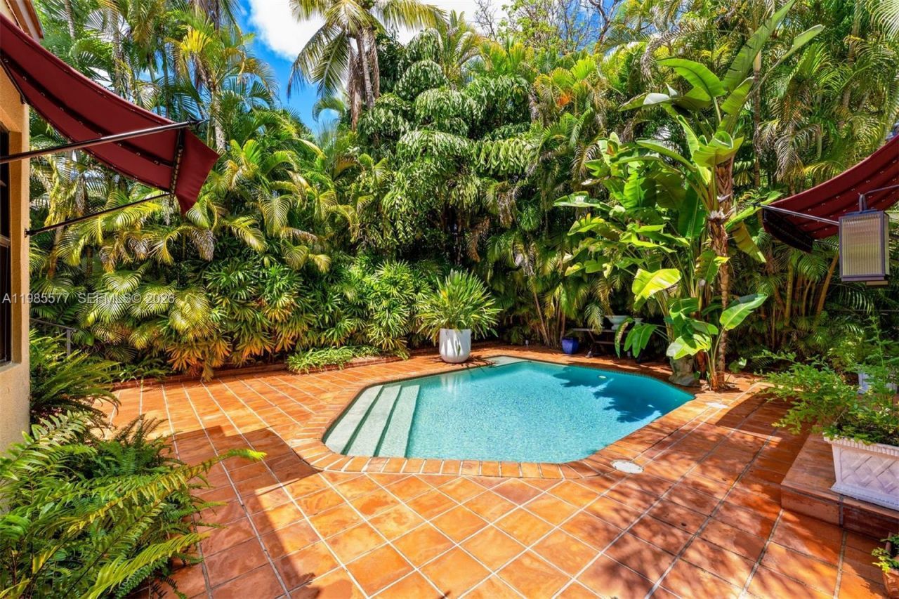 737 Majorca Ave, Coral Gables, FL 33134 Photo