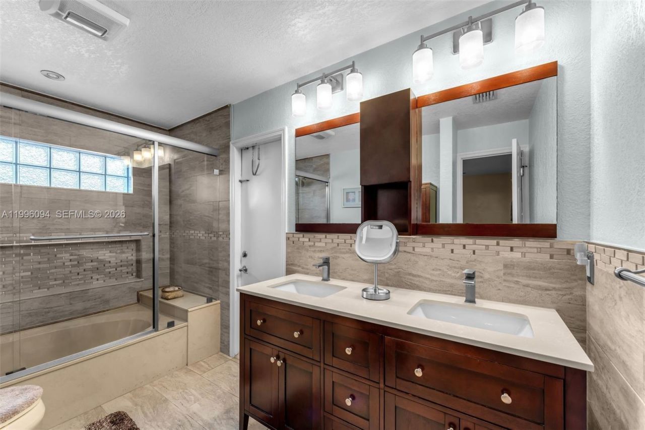 11018 SW 147th Pl, Miami, FL 33196 Photo