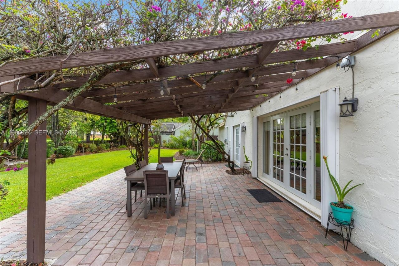 11018 SW 147th Pl, Miami, FL 33196 Photo