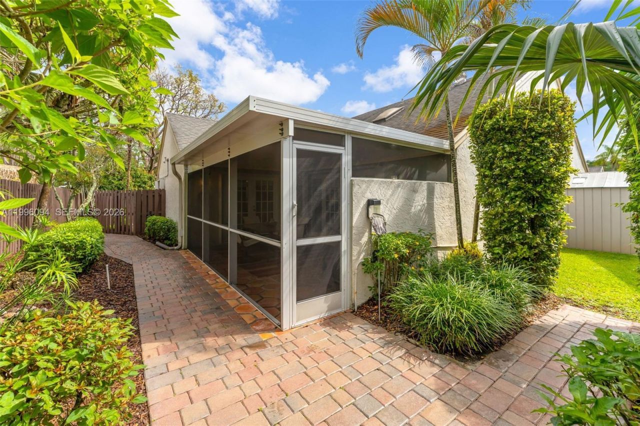 11018 SW 147th Pl, Miami, FL 33196 Photo