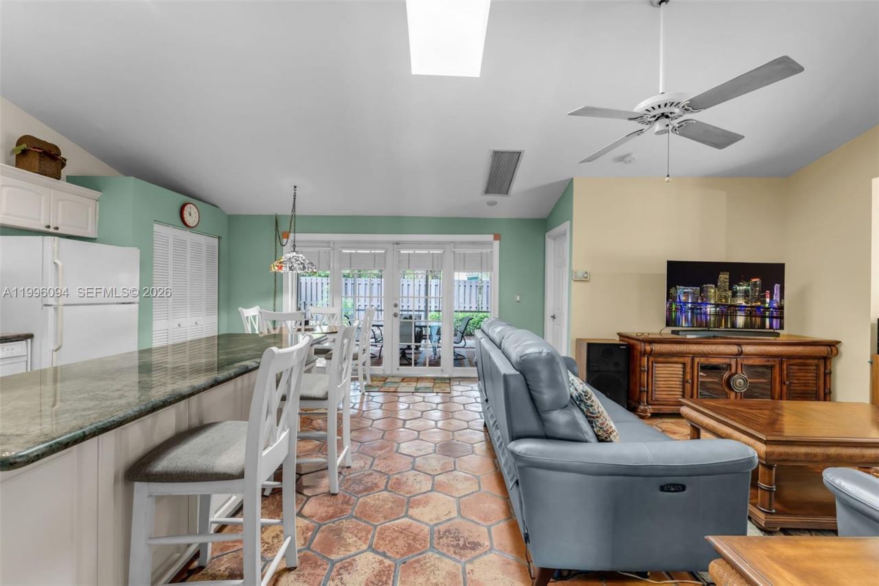 11018 SW 147th Pl, Miami, FL 33196 Photo