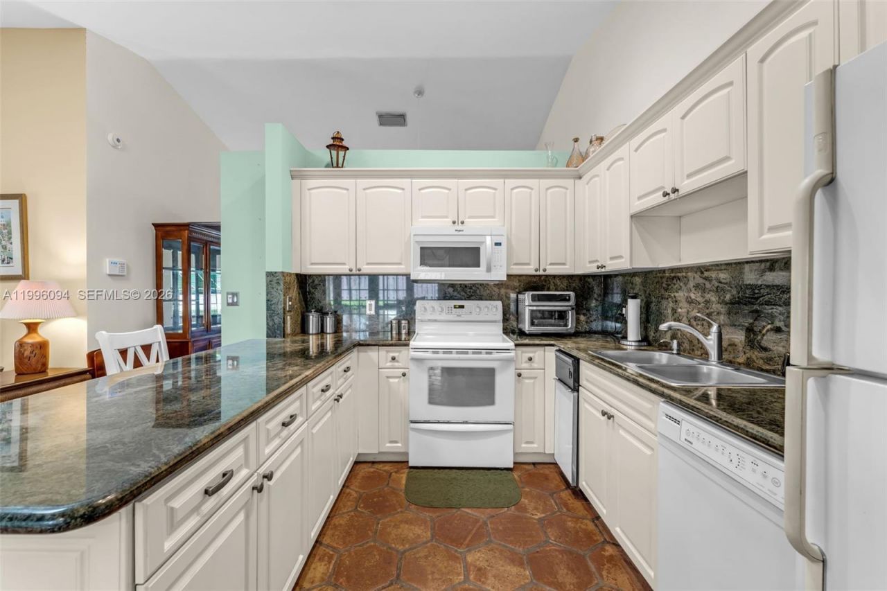 11018 SW 147th Pl, Miami, FL 33196 Photo