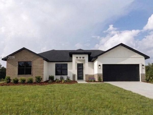 7322 Granada Boulevard, Sebring, FL 33872