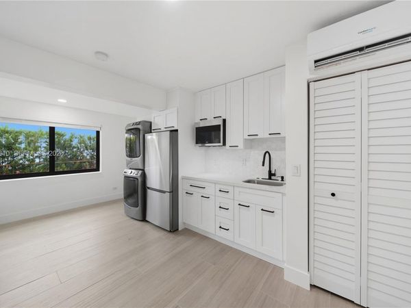 3101 SW 106th Ave, Unit Efficiency, Miami, FL 33165