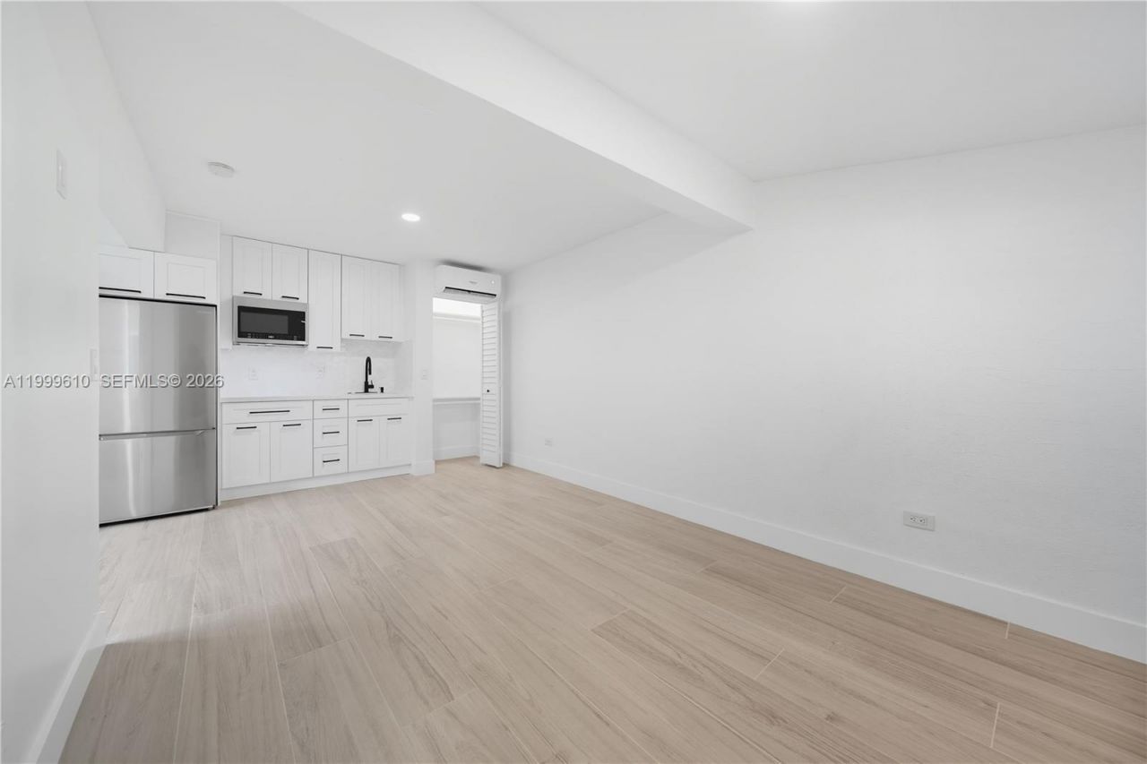 3101 SW 106th Ave, Unit Efficiency, Miami, FL 33165 Photo