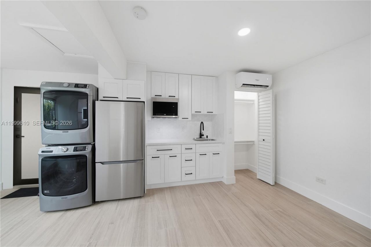 3101 SW 106th Ave, Unit Efficiency, Miami, FL 33165 Photo