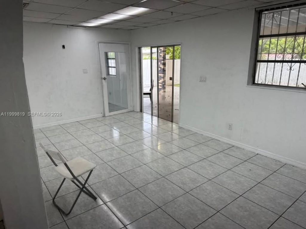 9021 SW 30th Ter, Miami, FL 33165 Photo