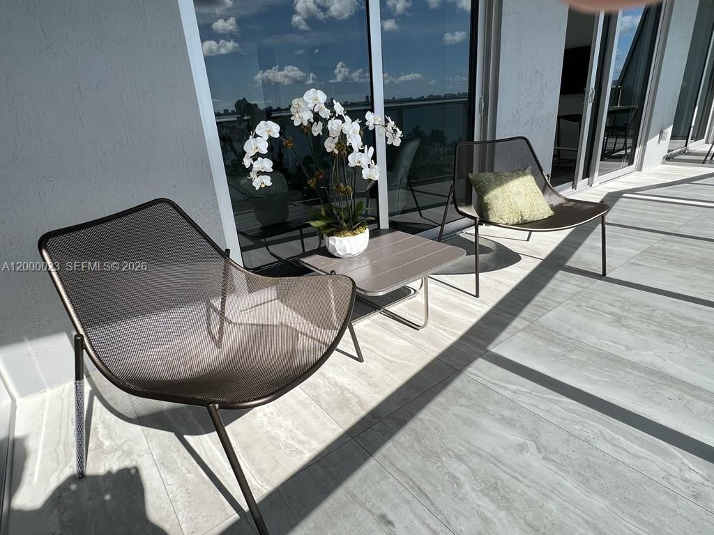 488 NE 18th St, Unit 606, Miami, FL 33132 Photo