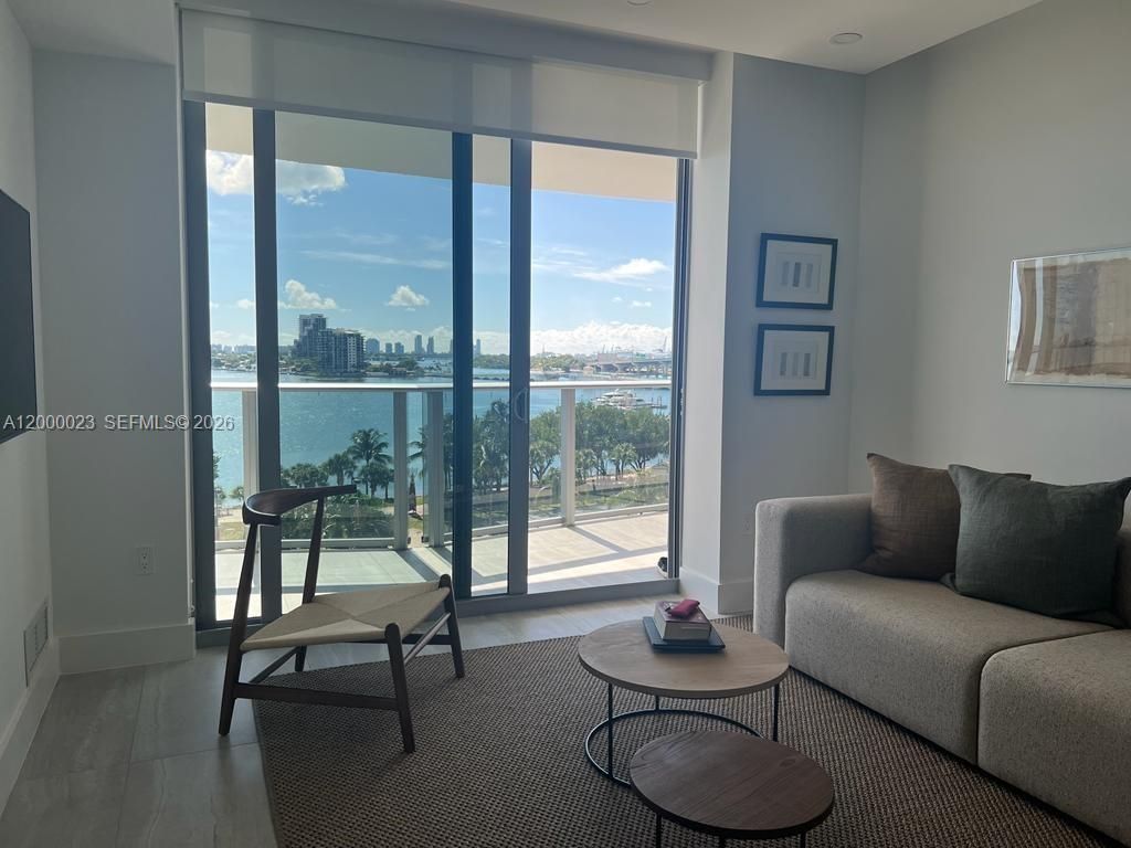 488 NE 18th St, Unit 606, Miami, FL 33132 Photo