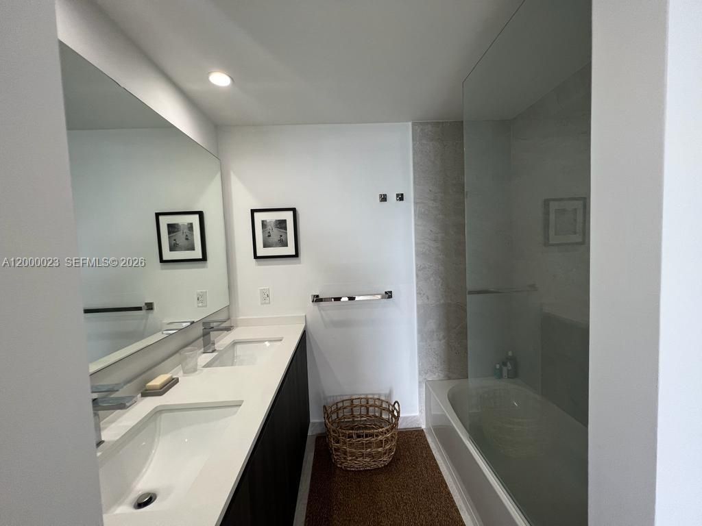 488 NE 18th St, Unit 606, Miami, FL 33132 Photo