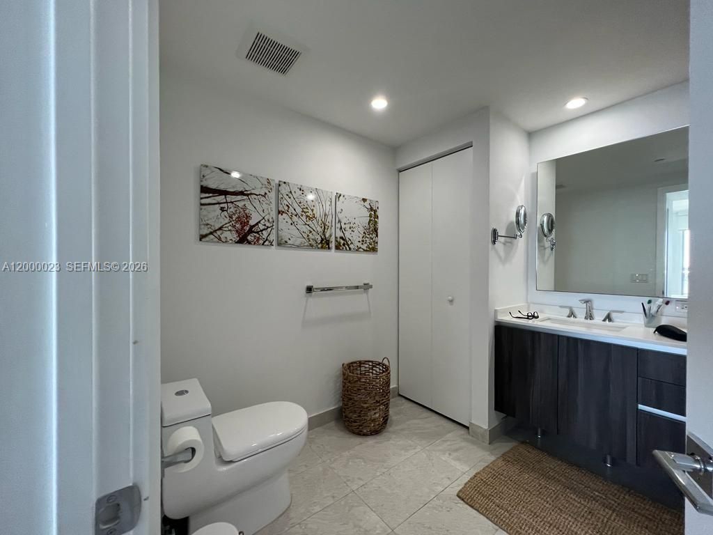 488 NE 18th St, Unit 606, Miami, FL 33132 Photo