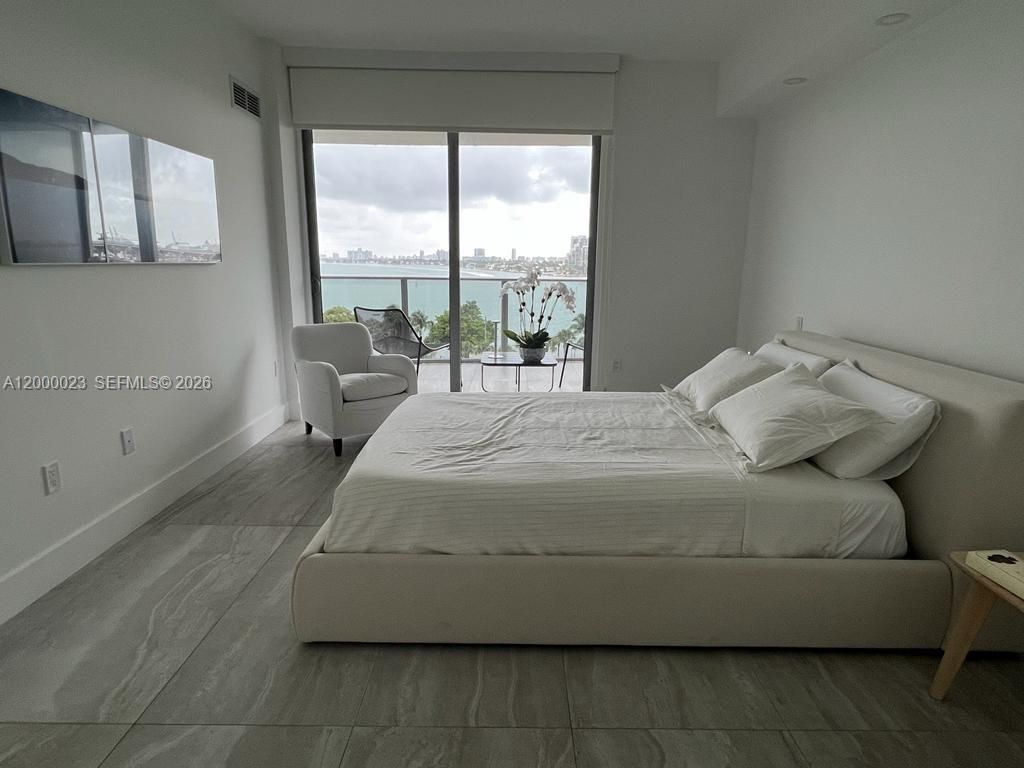 488 NE 18th St, Unit 606, Miami, FL 33132 Photo