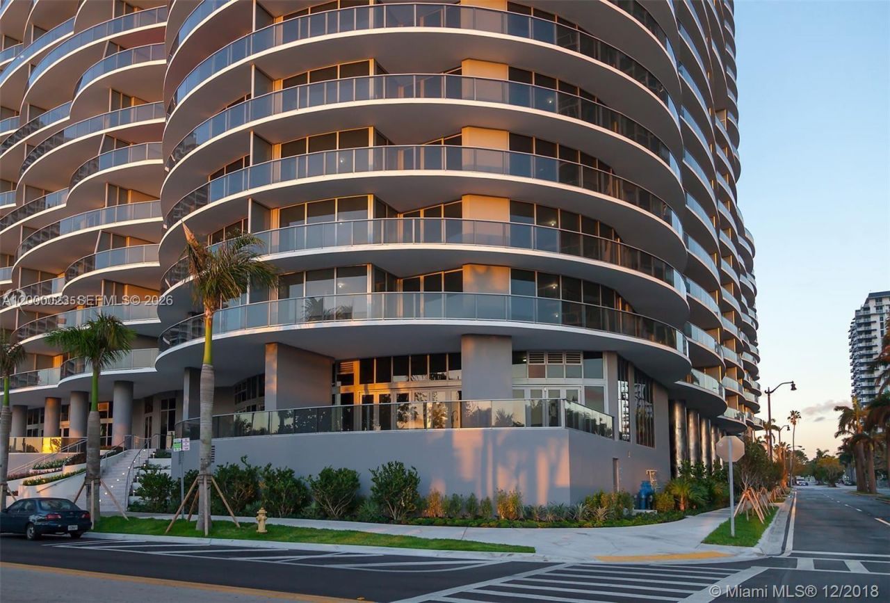 488 NE 18th St, Unit 606, Miami, FL 33132 Photo