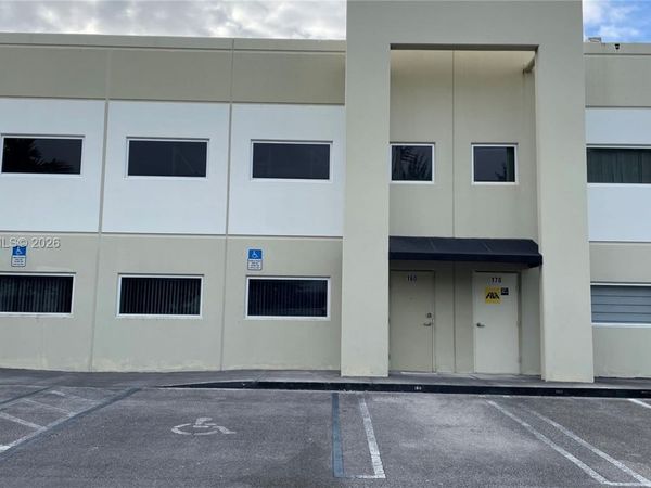 10800 NW 21st St , Unit 160, Sweetwater, FL 33172