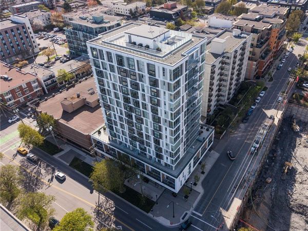 1097 View St, Unit 806, Victoria, BC V8V 0G9