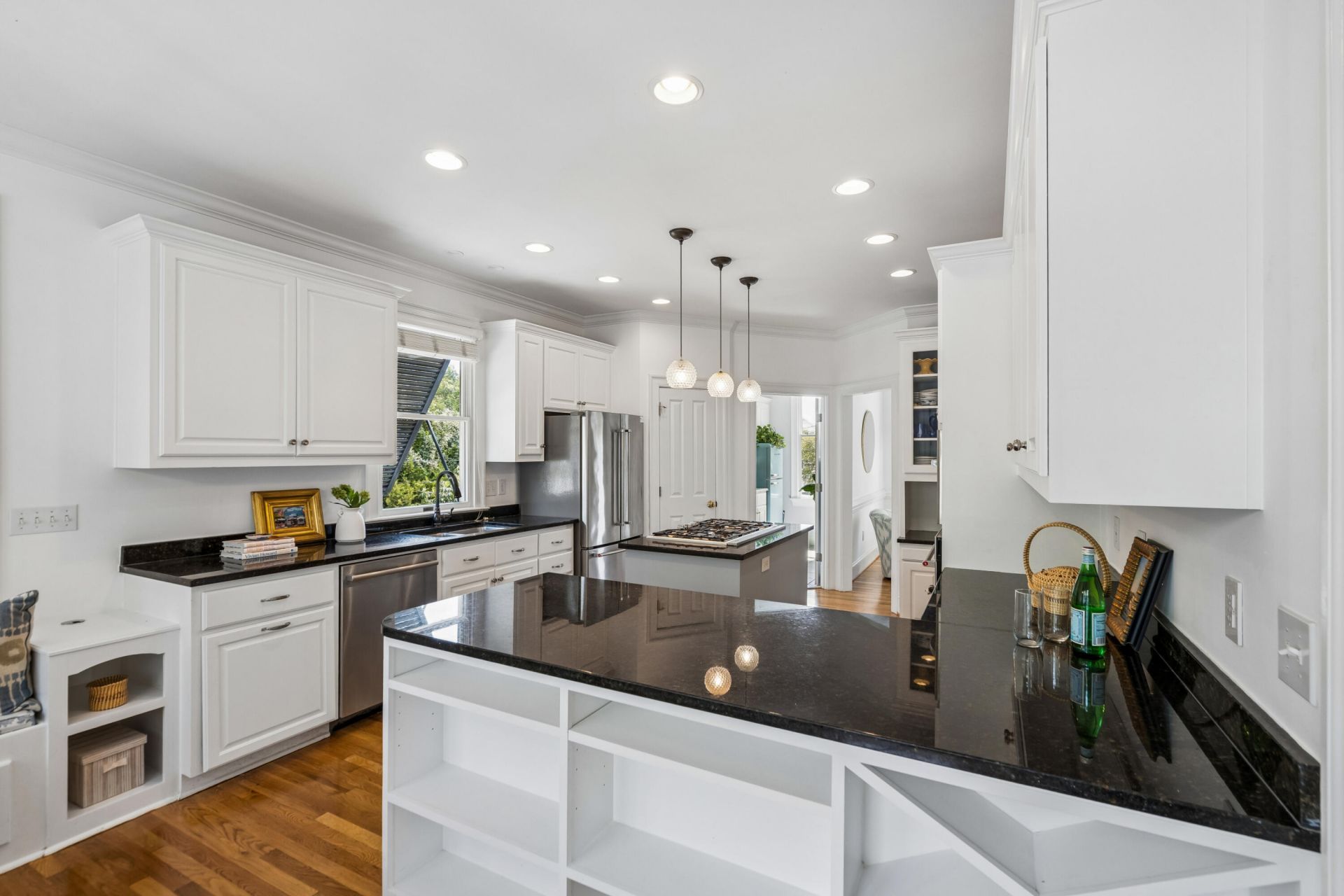 7 2nd Avenue Photo 13