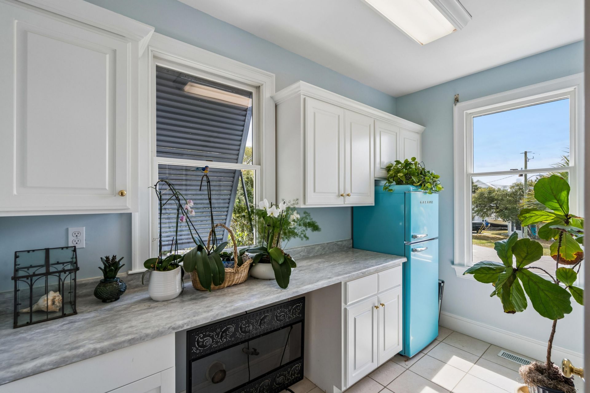 7 2nd Avenue Photo 20