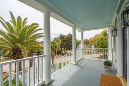 7 2nd Avenue photo 4