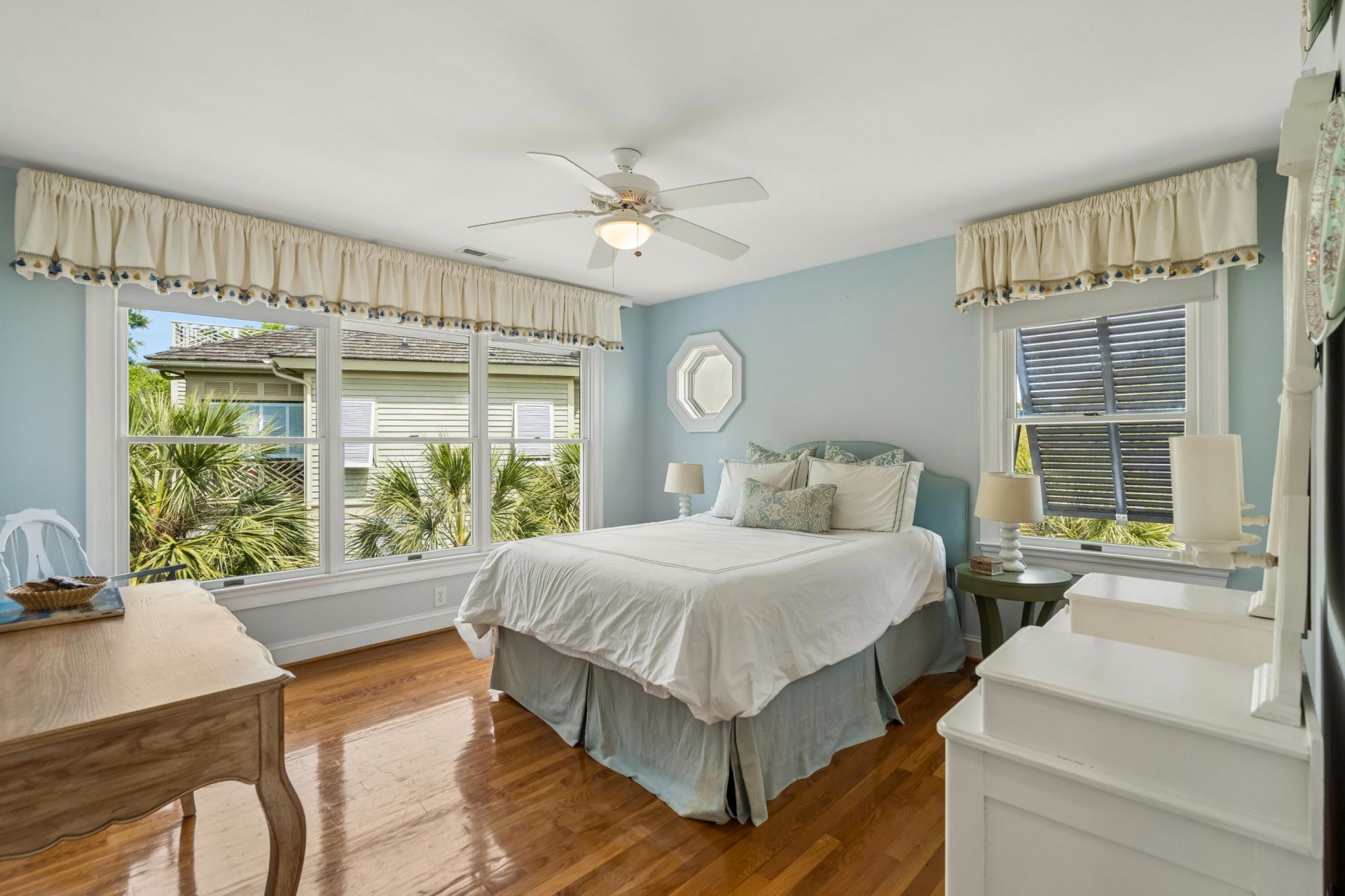 7 2nd Avenue Photo 35