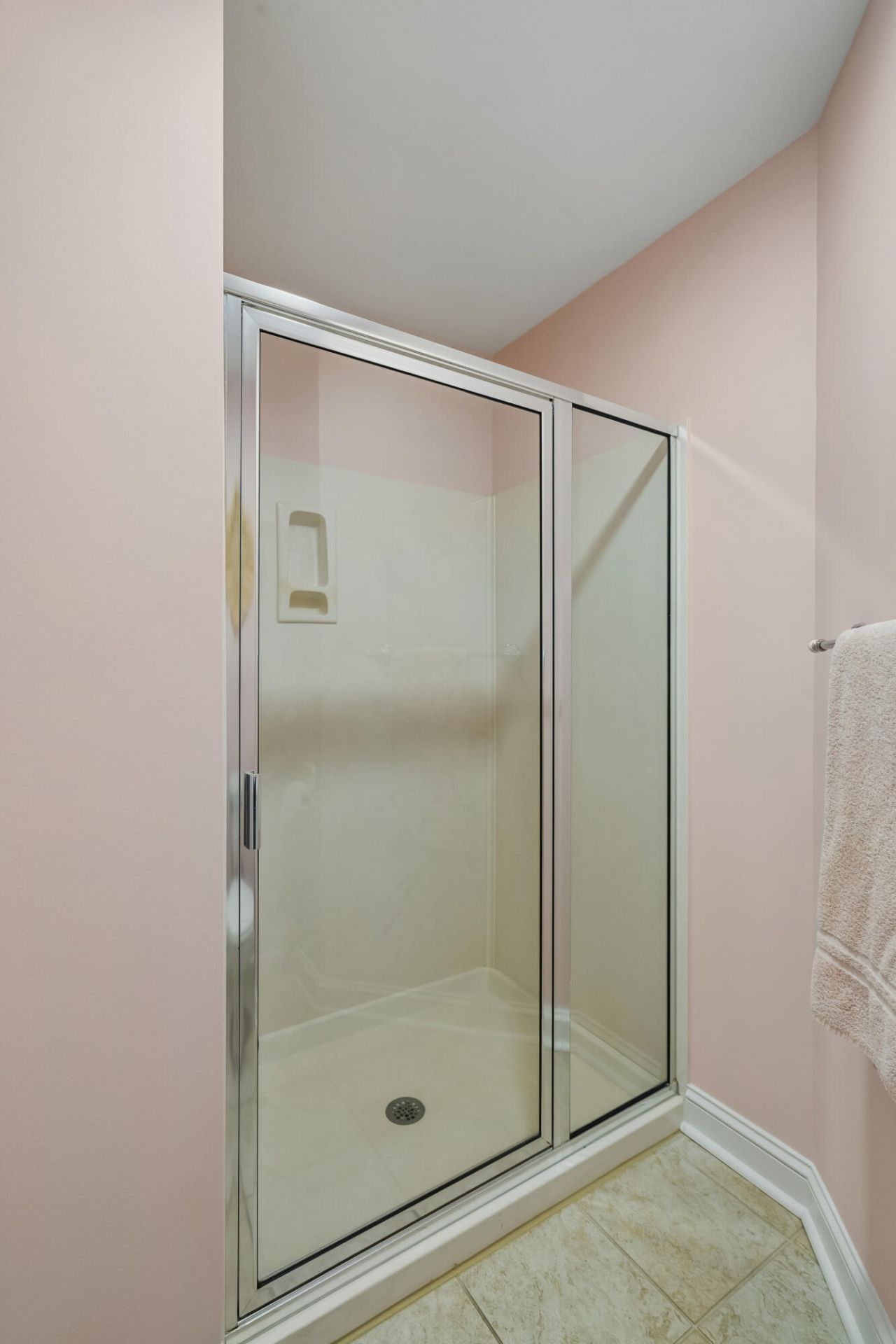 7 2nd Avenue Photo 44