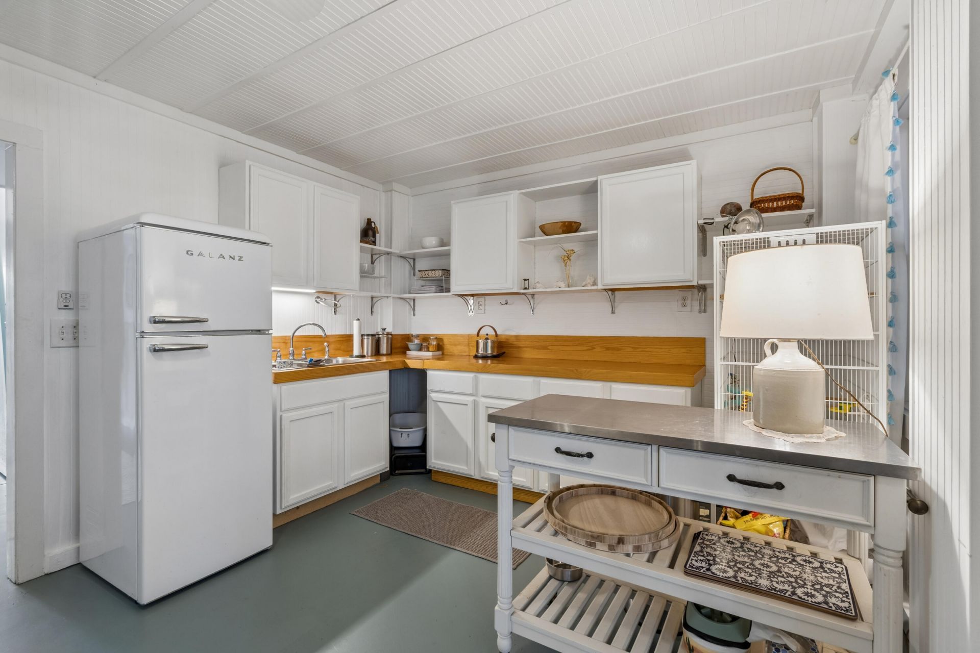 7 2nd Avenue Photo 55