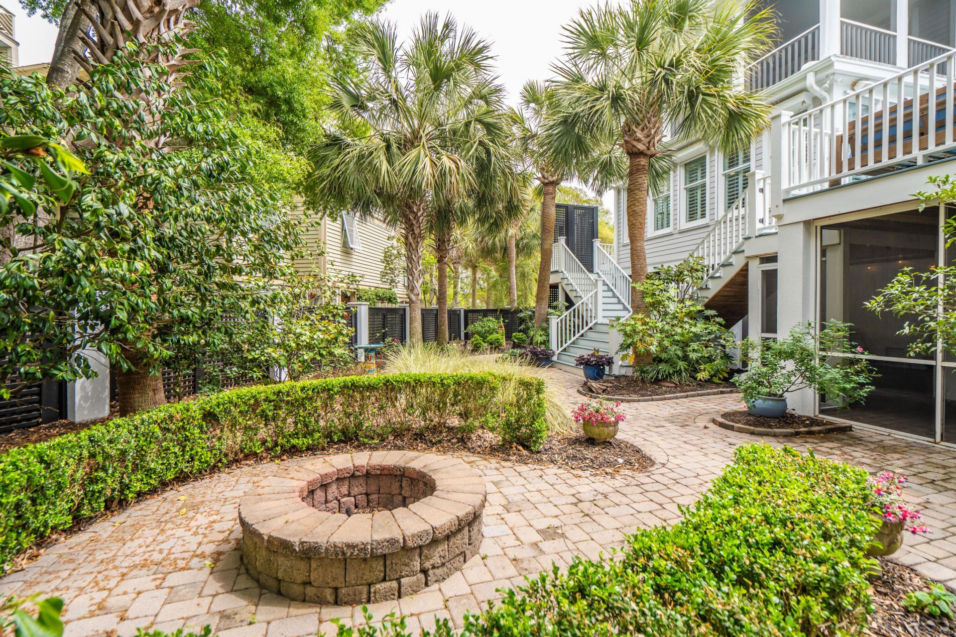 7 2nd Avenue Photo 63