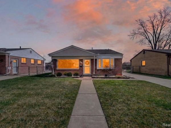 15675 Mulberry Street, Southgate, MI 48195