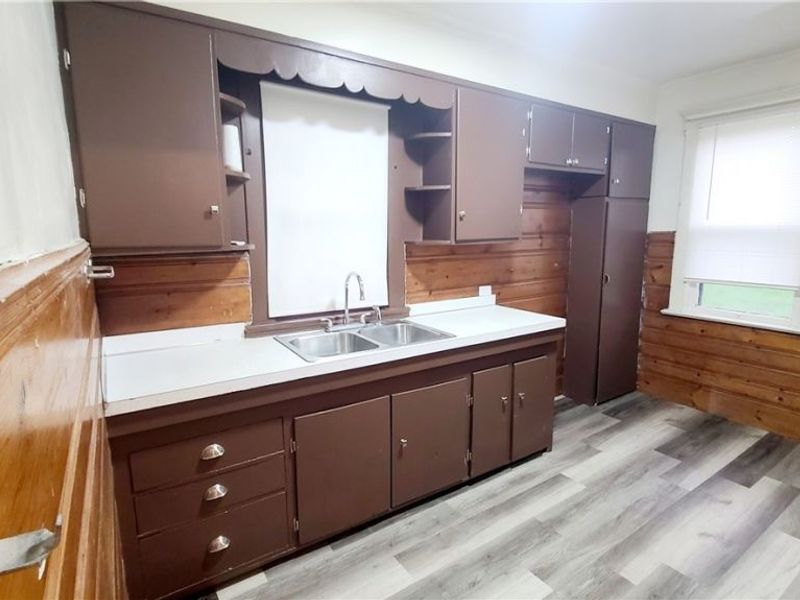 18 Whitney Avenue S, Youngstown, OH 44509 Photo 6