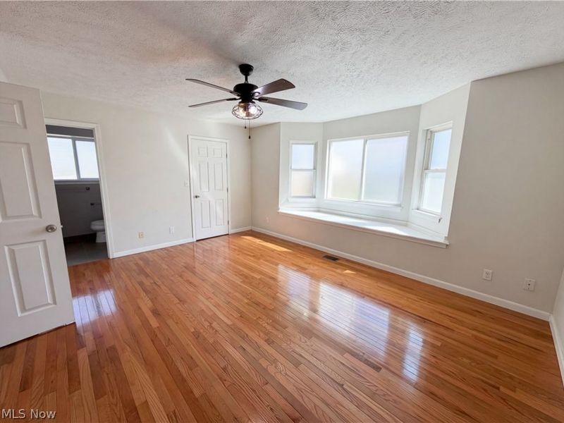 7049 Woodland Avenue, Chagrin Falls, OH 44023 Photo 17