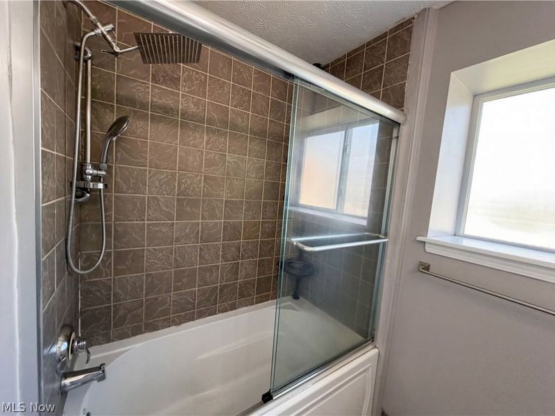 7049 Woodland Avenue, Chagrin Falls, OH 44023 Photo 20