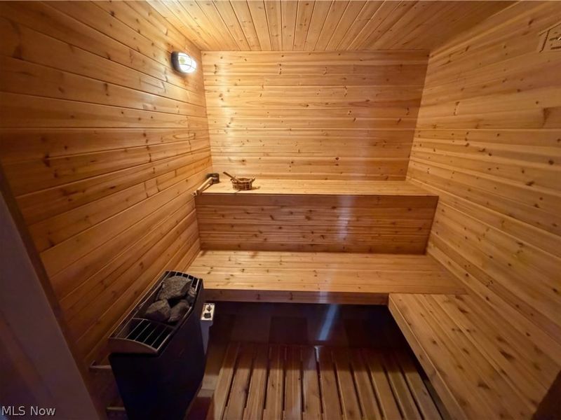 7049 Woodland Avenue, Chagrin Falls, OH 44023 Photo 24