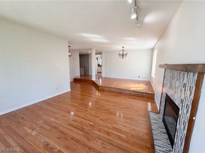 7049 Woodland Avenue, Chagrin Falls, OH 44023 Photo 3