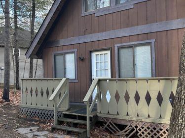 213 SPOTSWOOD LN, MCGAHEYSVILLE, VA 22840