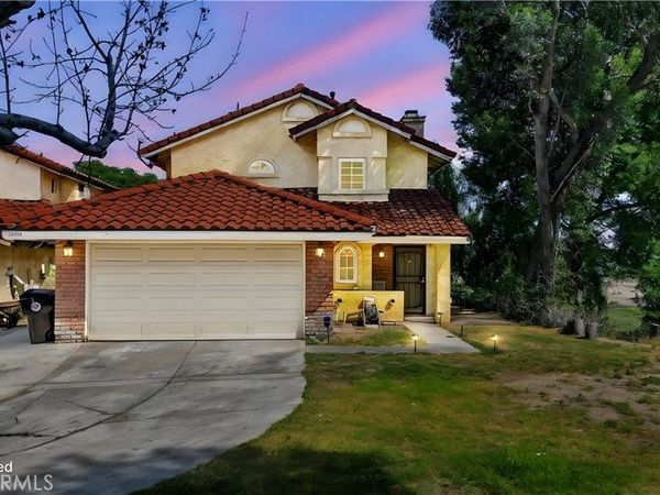 2820 Park Vista Drive, Rialto, CA 92376