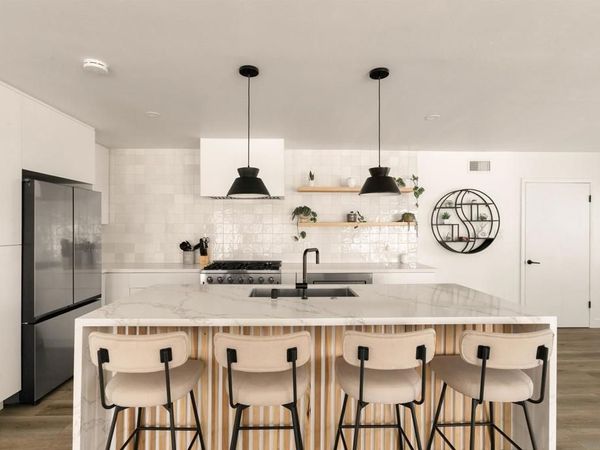 5173 Walsh Way, San Diego, CA 92115