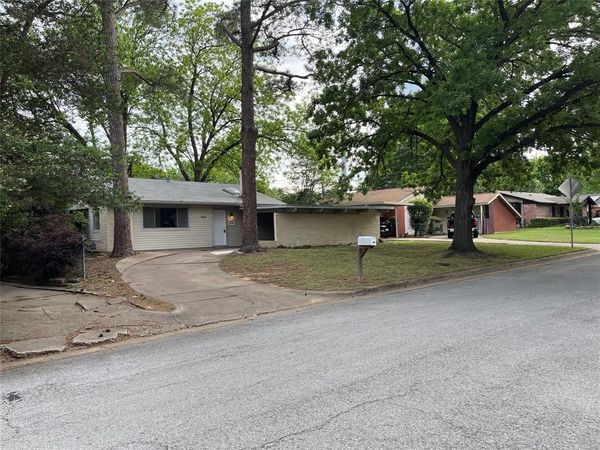 518 W Lovers Lane, Arlington, TX 76010