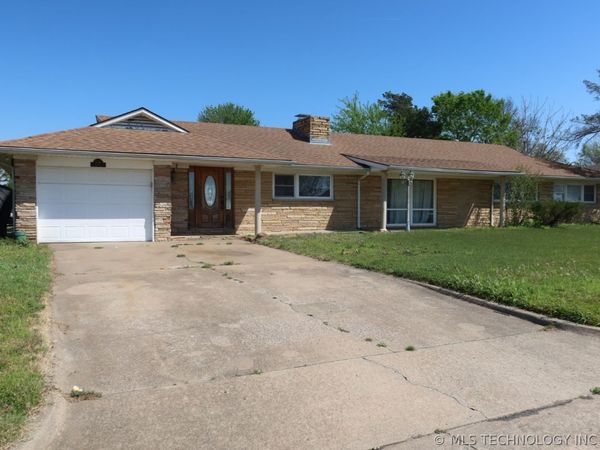 3606 Idaho Avenue , Bartlesville, OK 74006