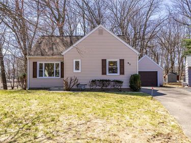 65 Villewood Drive, Rochester, NY 14616