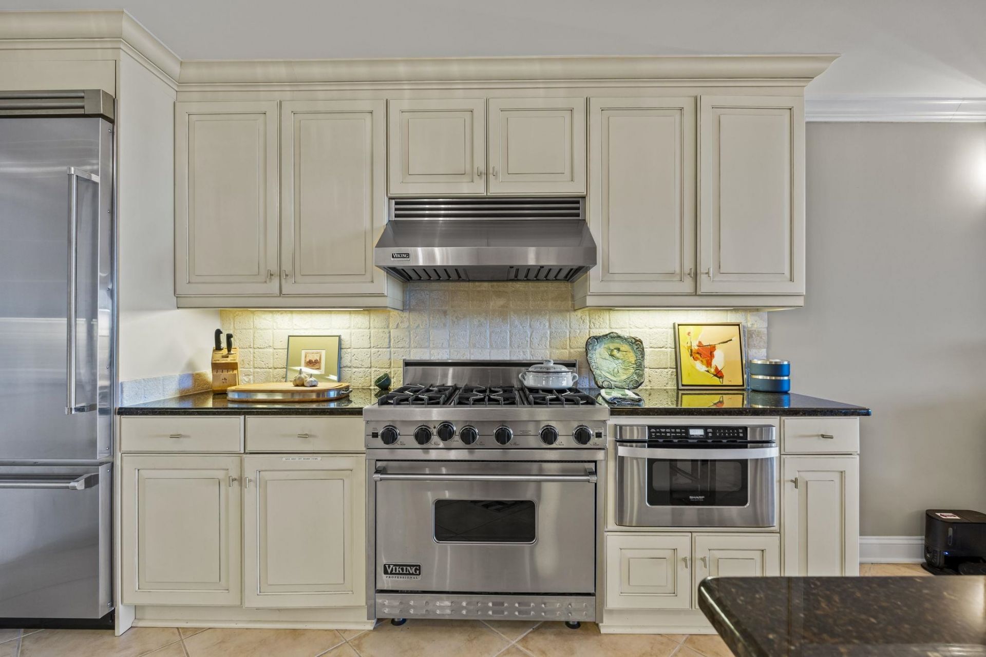 9547 Edgerton Dr. Photo 11